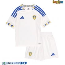 Maglie da calcio Leeds United Prima Maglia Bambino 2025-26 Manica Corta (+ Pantaloni corti)